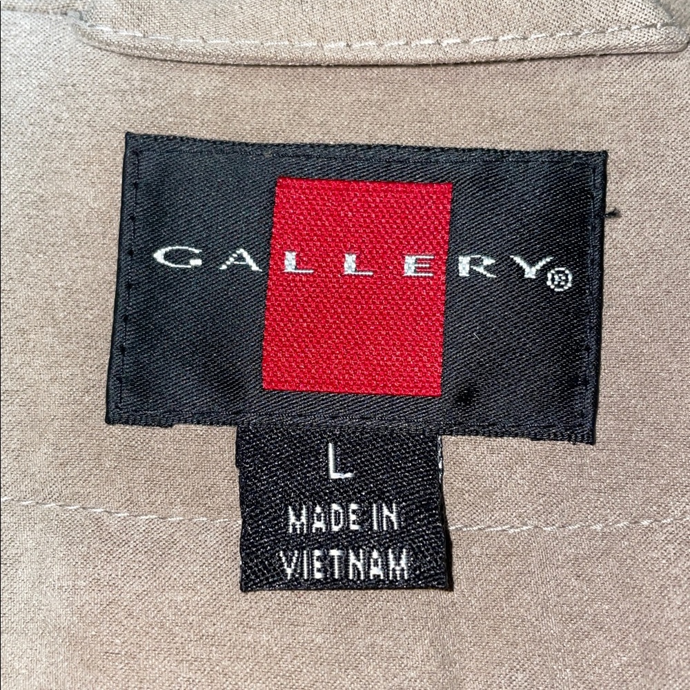 NWT Gallery Women's Tan Trench Coat. Removable liner and hood. Size Large. - Picture 6 of 15